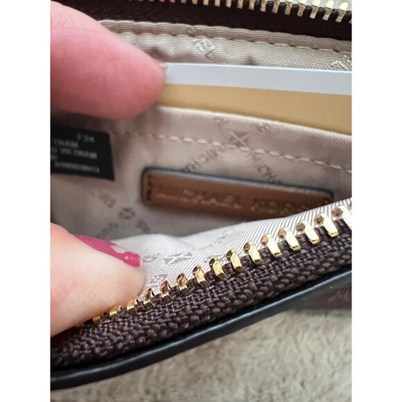 Michael Kors Jet Set Small Brown Coin Pouch W/ ID Window Monogram Leather Wallet - Picture 7 of 7